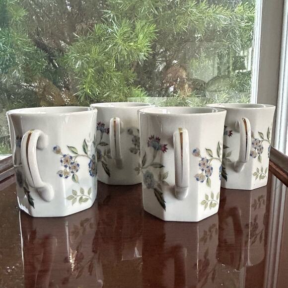 Vintage Sadek Floral Octagon Shape Buckingham Mugs set of 4, Made in Japan - Picture 7 of 11